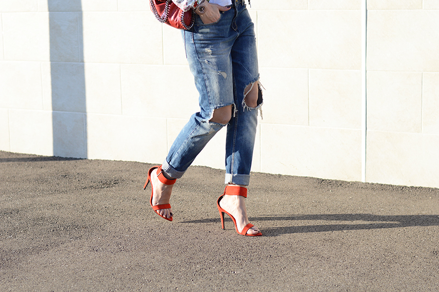 Ripped jeans 