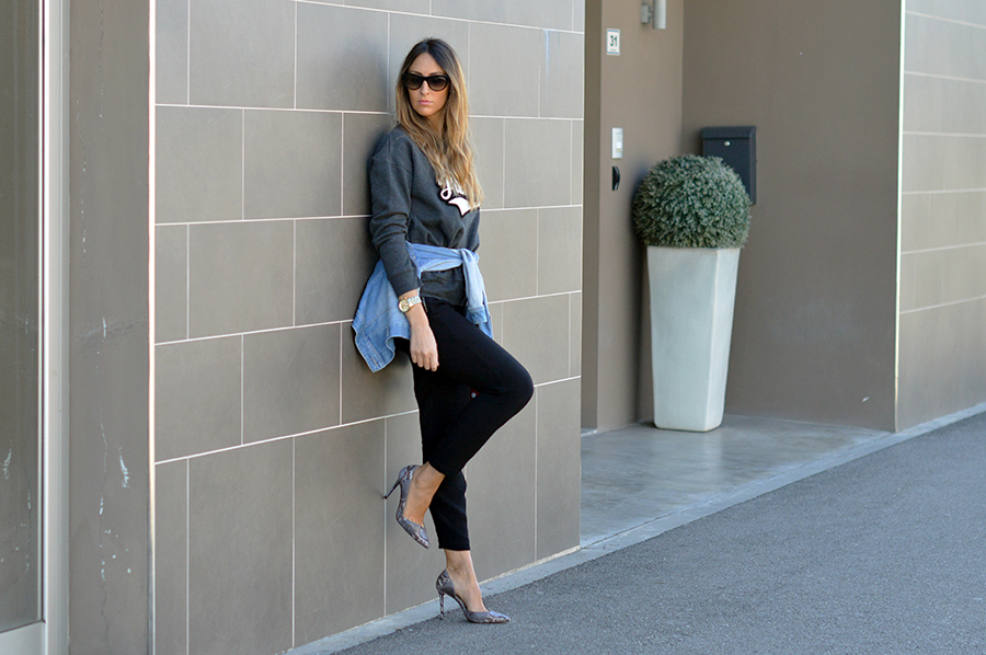 DENIM JACKET