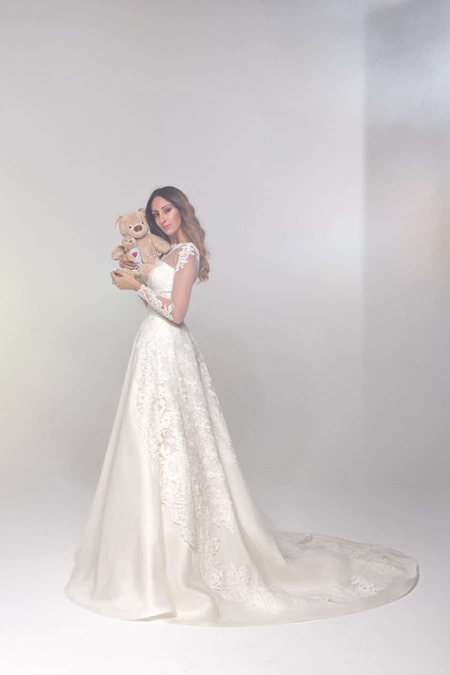 Elisa-Taviti-Cosimo-Buccolieri-White-Sposa-Enzo-Miccio-Abito