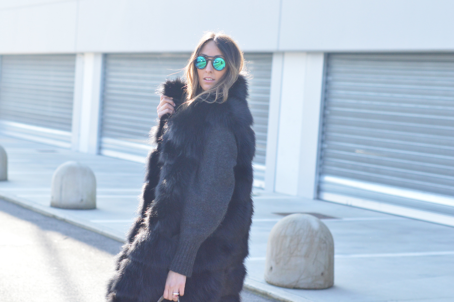 fur-vest-outfit