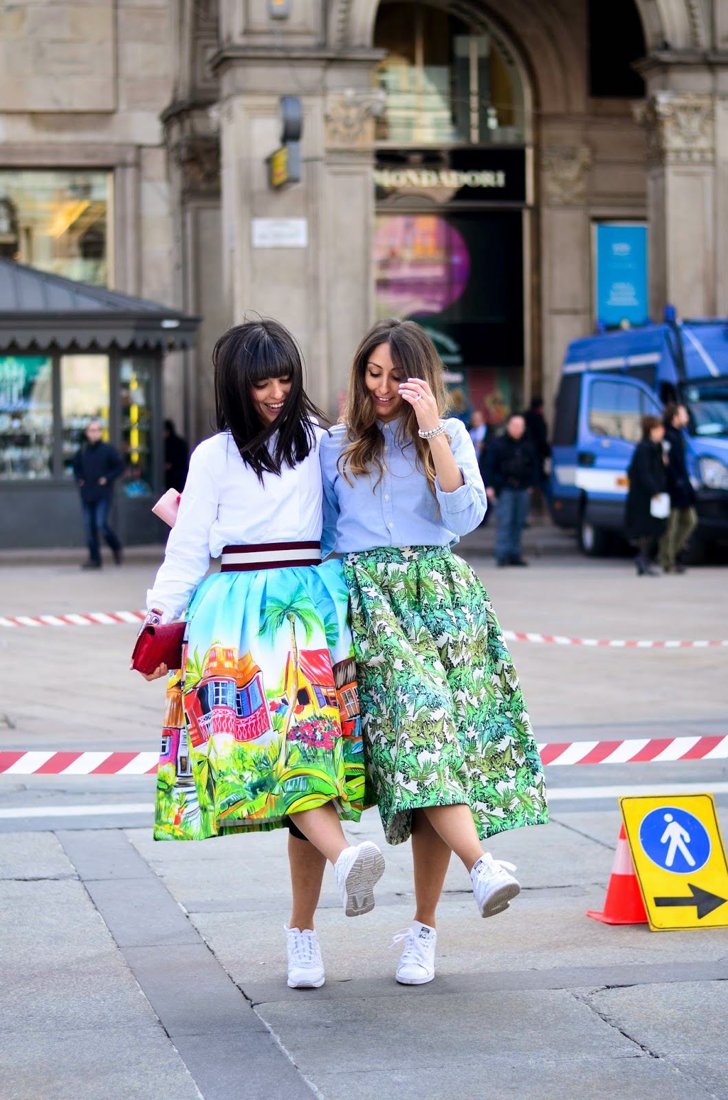 mfw-streetstyle-elisa-taviti-laura-comolli