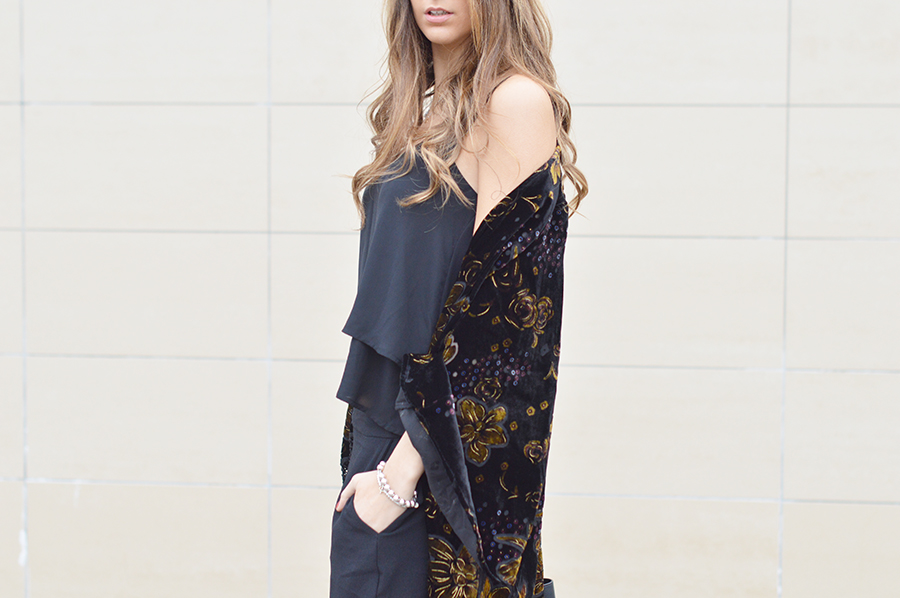 black-pimkie-top-poncho