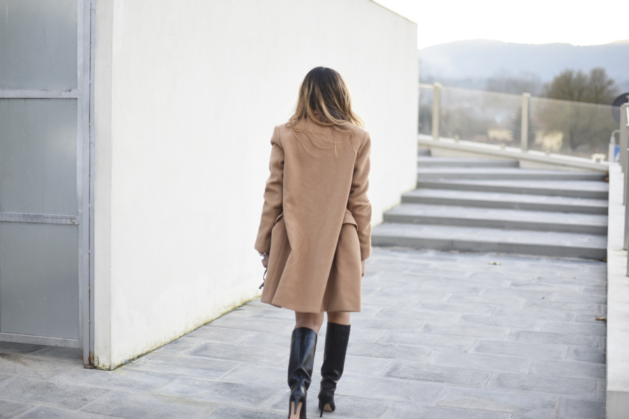 camel-coat-pinko-outfit